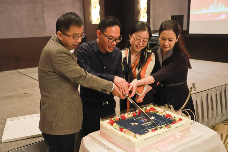 新起點，贏未來——優(yōu)遠一周歲生日快樂！